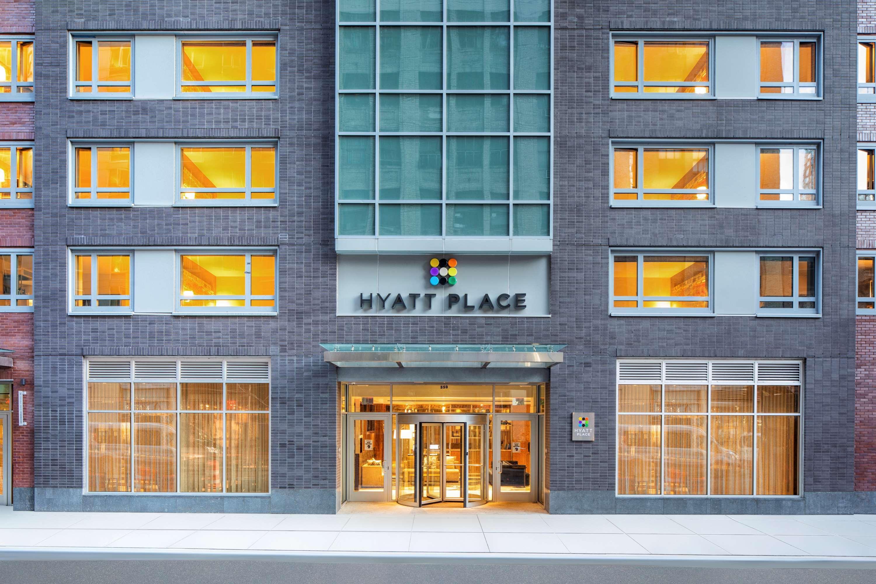 Hyatt Place New York Chelsea Exterior photo Hyatt Regency Boston