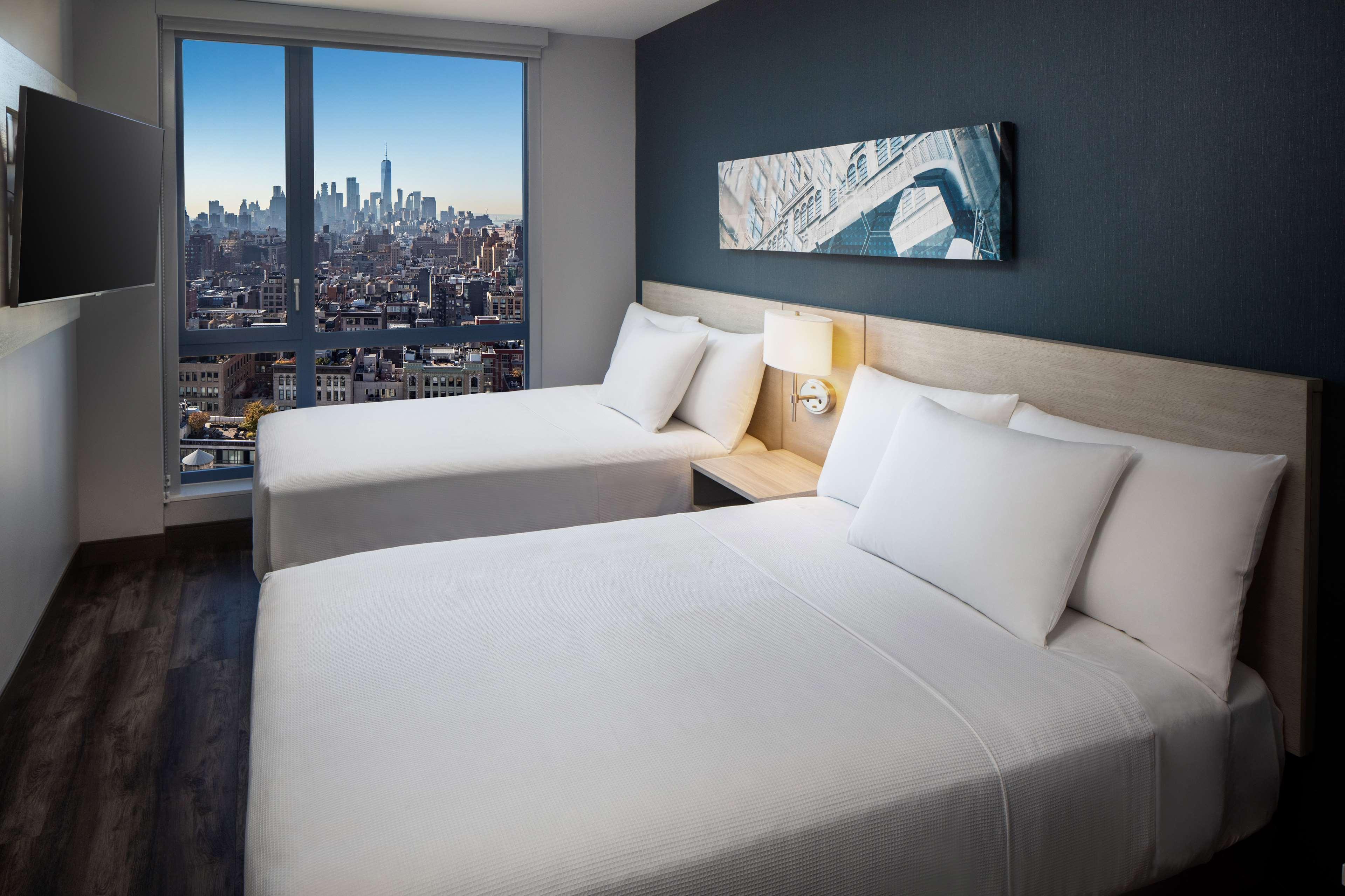Hyatt Place New York Chelsea Exterior photo A room at the Westin New York