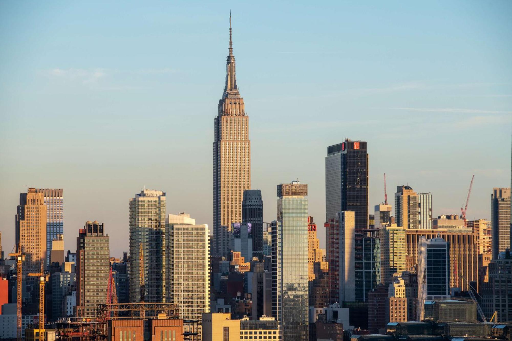 Hyatt Place New York Chelsea Exterior photo Empire State Building
